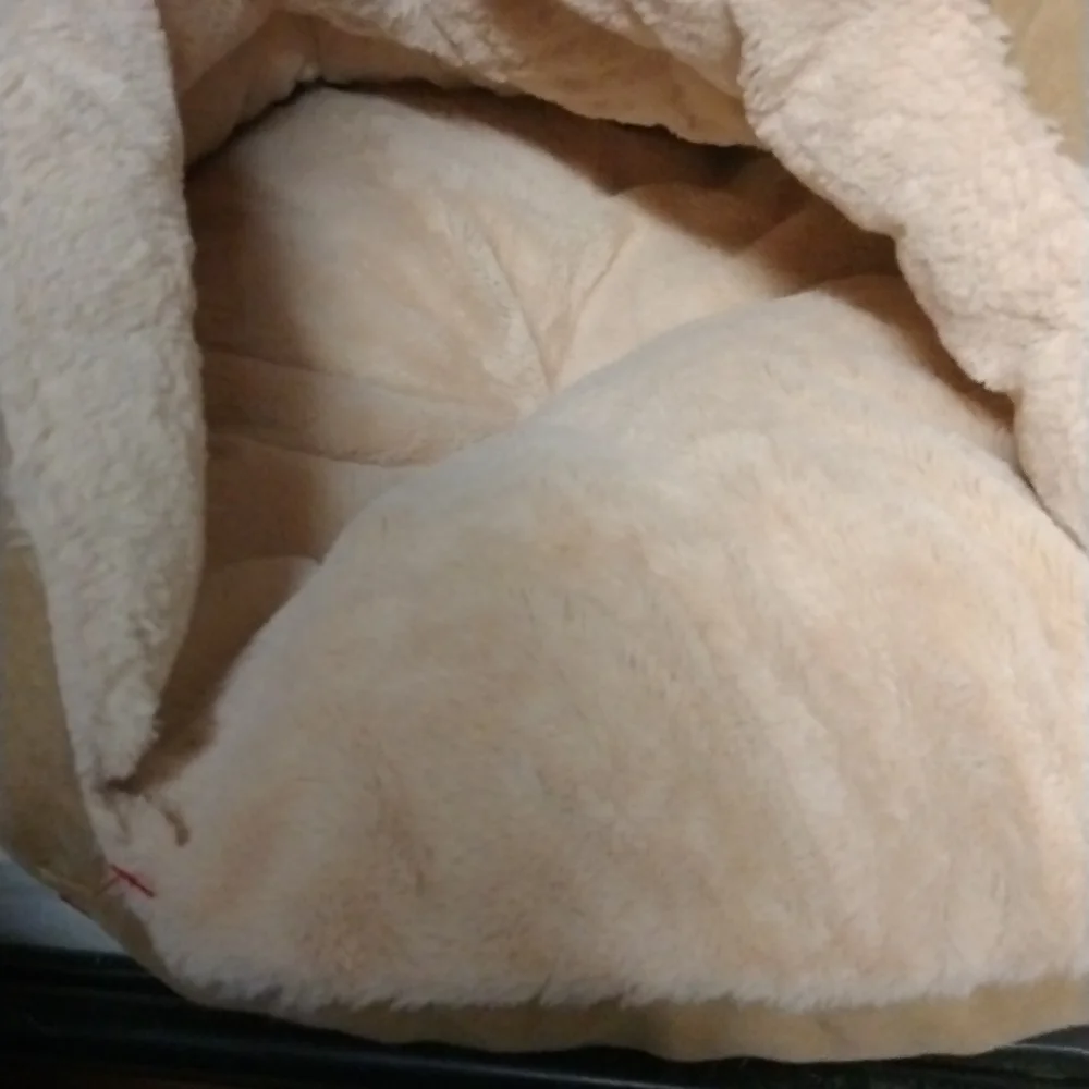 Dog Small Igloo bed